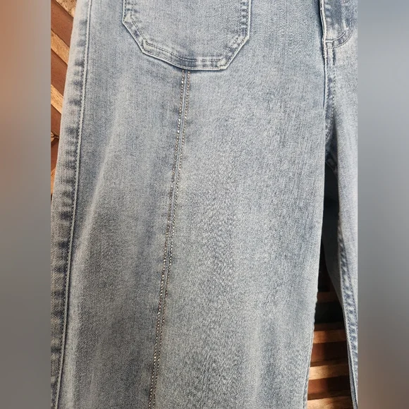 Joseph Ribkoff - Culotte Jeans With Embellished Front Seam Size 8 - Picture 6 of 16